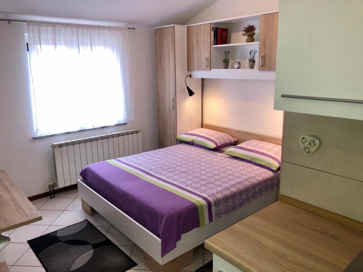 Guest House Renata Plomin Eksteriør billede